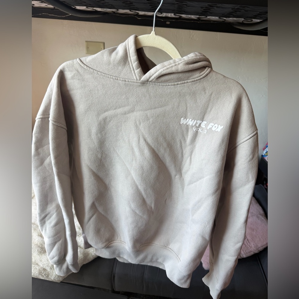 WHITE FOX grey sweatshirt
